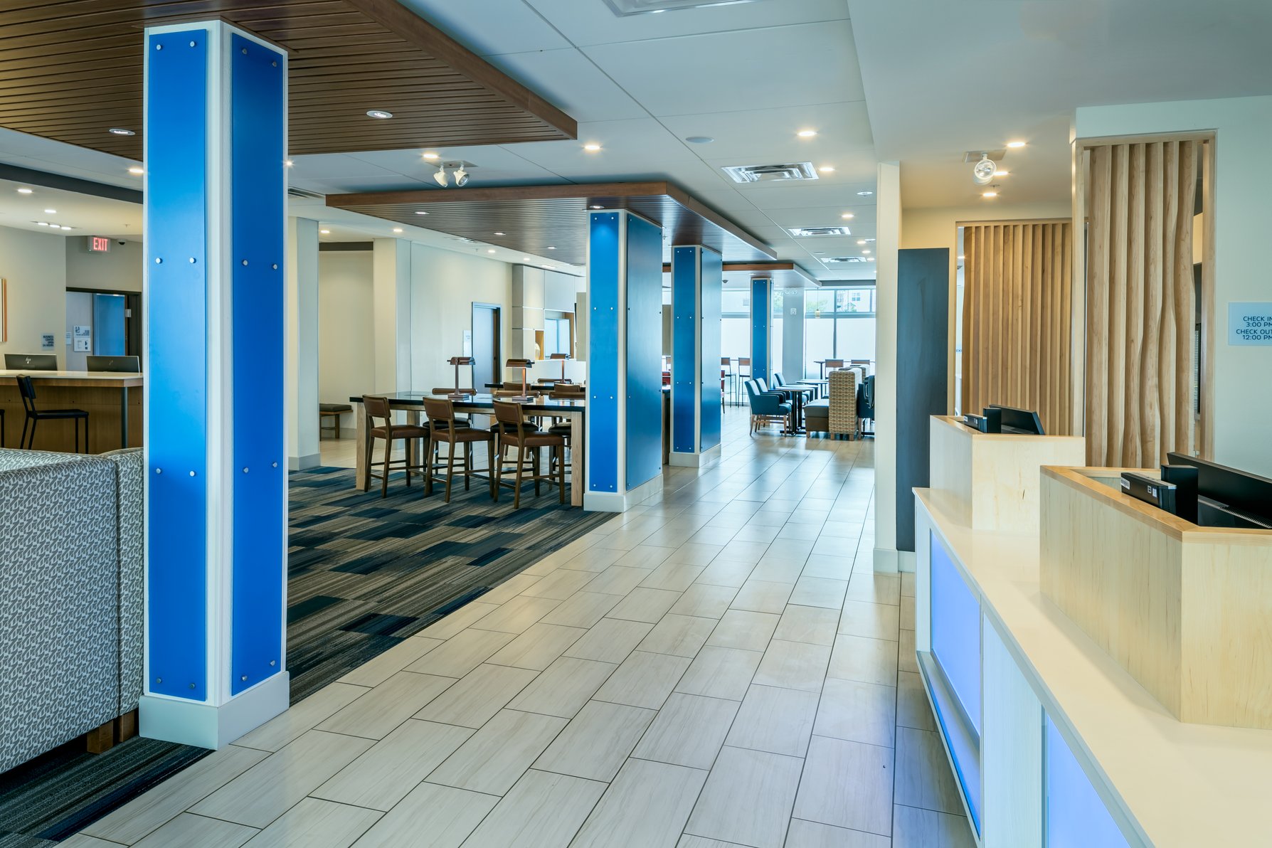 Our spacious lobby is perfect for working or relaxing.
