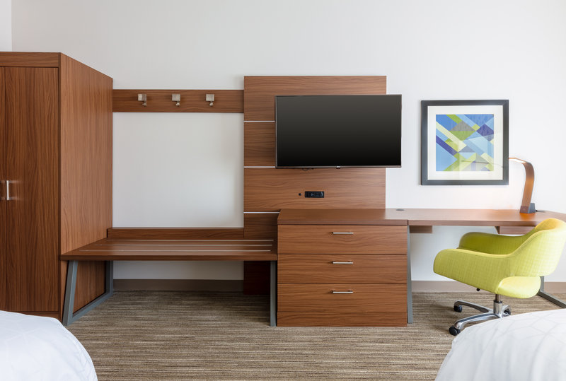 Holiday Inn Express Calhoun South