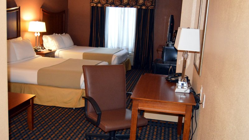 HOLIDAY INN EXP STES SUFFOLK