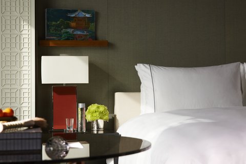 Rosewood Hong Kong Guestroom Interior Details