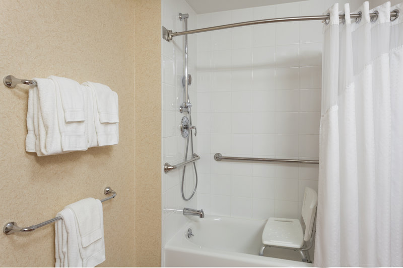 KING HEAR MOBILITY ACCESSIBLE TUB NOSMK