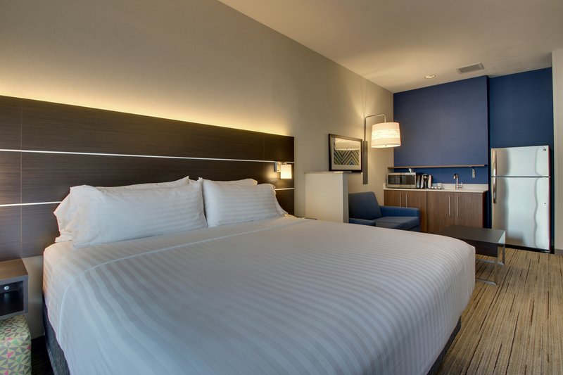 HOLIDAY INN EXP STES MORRIS
