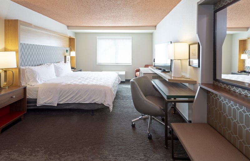 HOLIDAY INN MARQUETTE