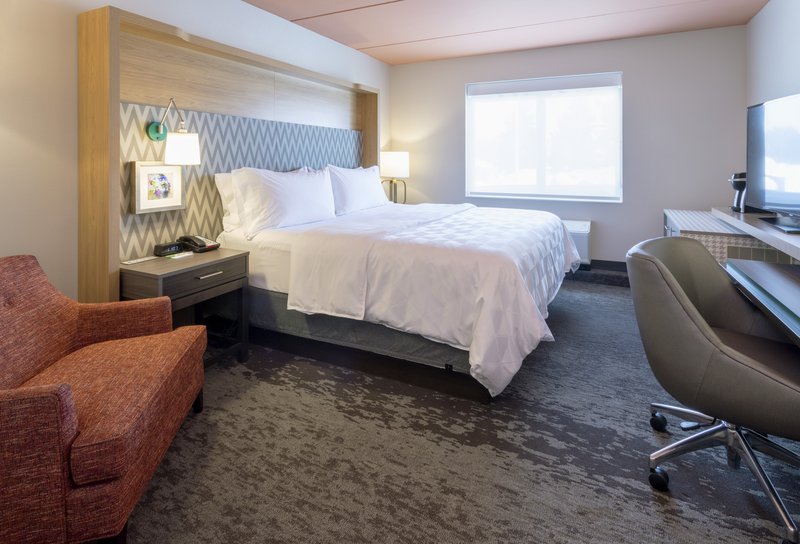 HOLIDAY INN MARQUETTE