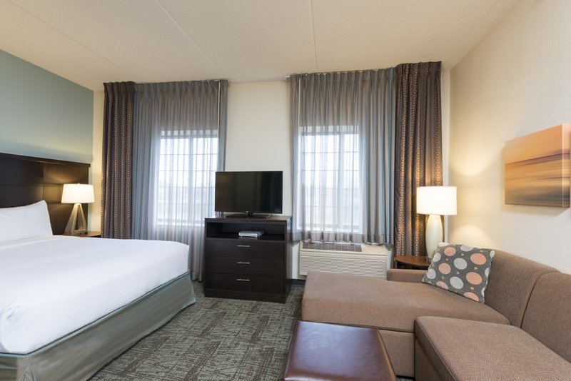 STAYBRIDGE SUITES OAKBROOK TER