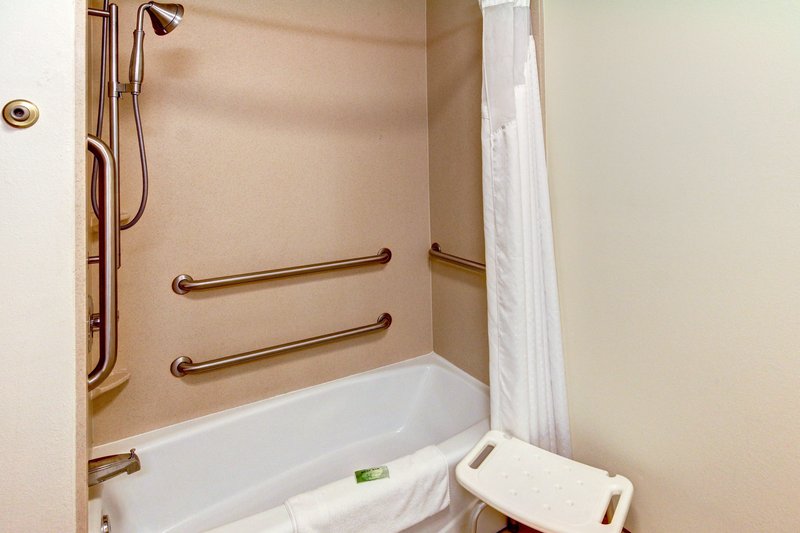 HOLIDAY INN EXP STE SAN ANGELO