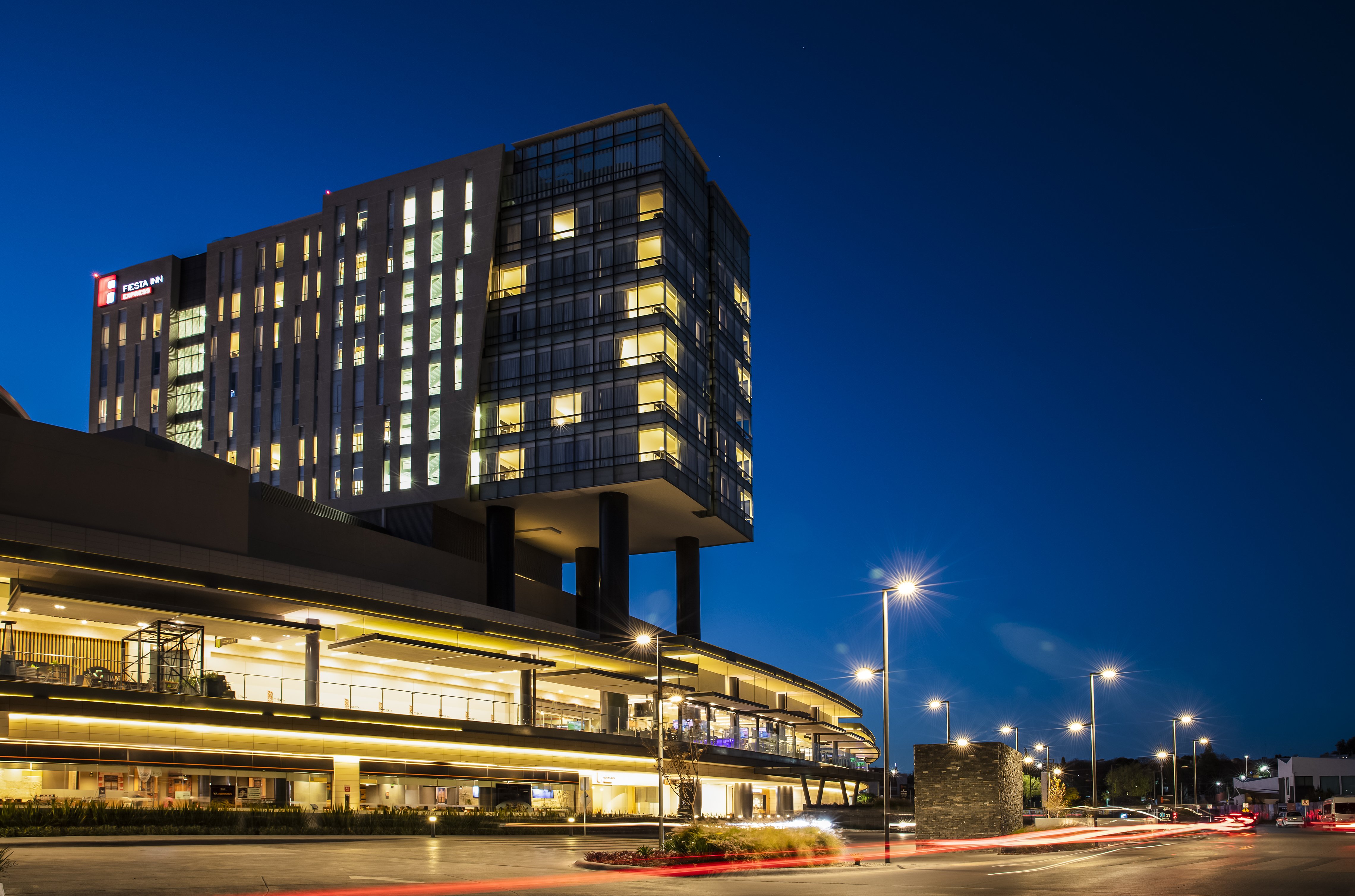 Fiesta Inn Express Queretaro Constituyen