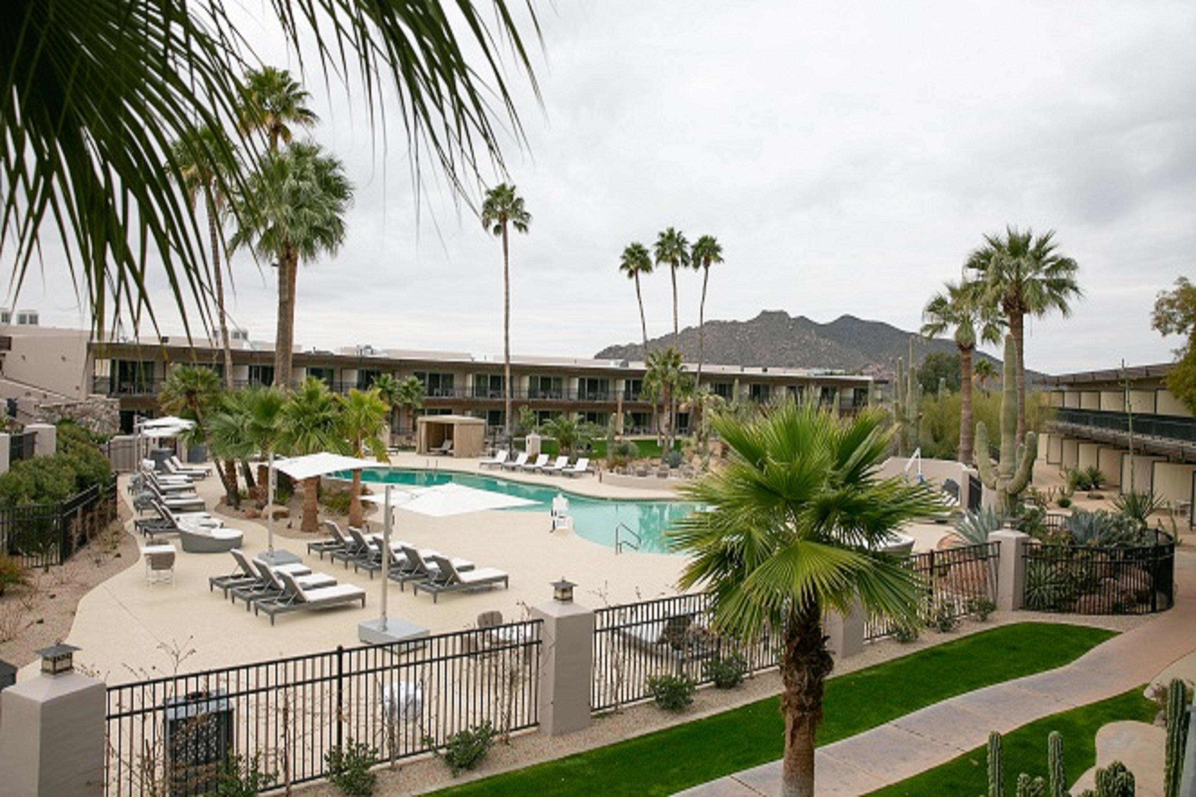 CIVANA Carefree Resort & Conference Ctr