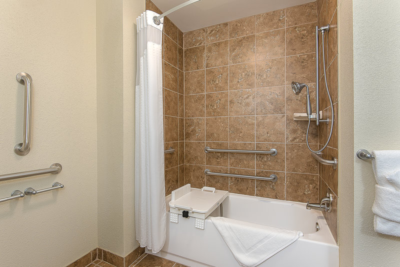 KING HEAR MOBILITY ACCESSIBLE TUB NOSMK