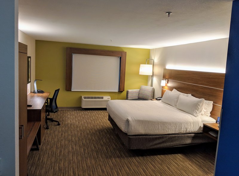 HOLIDAY INN EXP STES CLAYPOOL