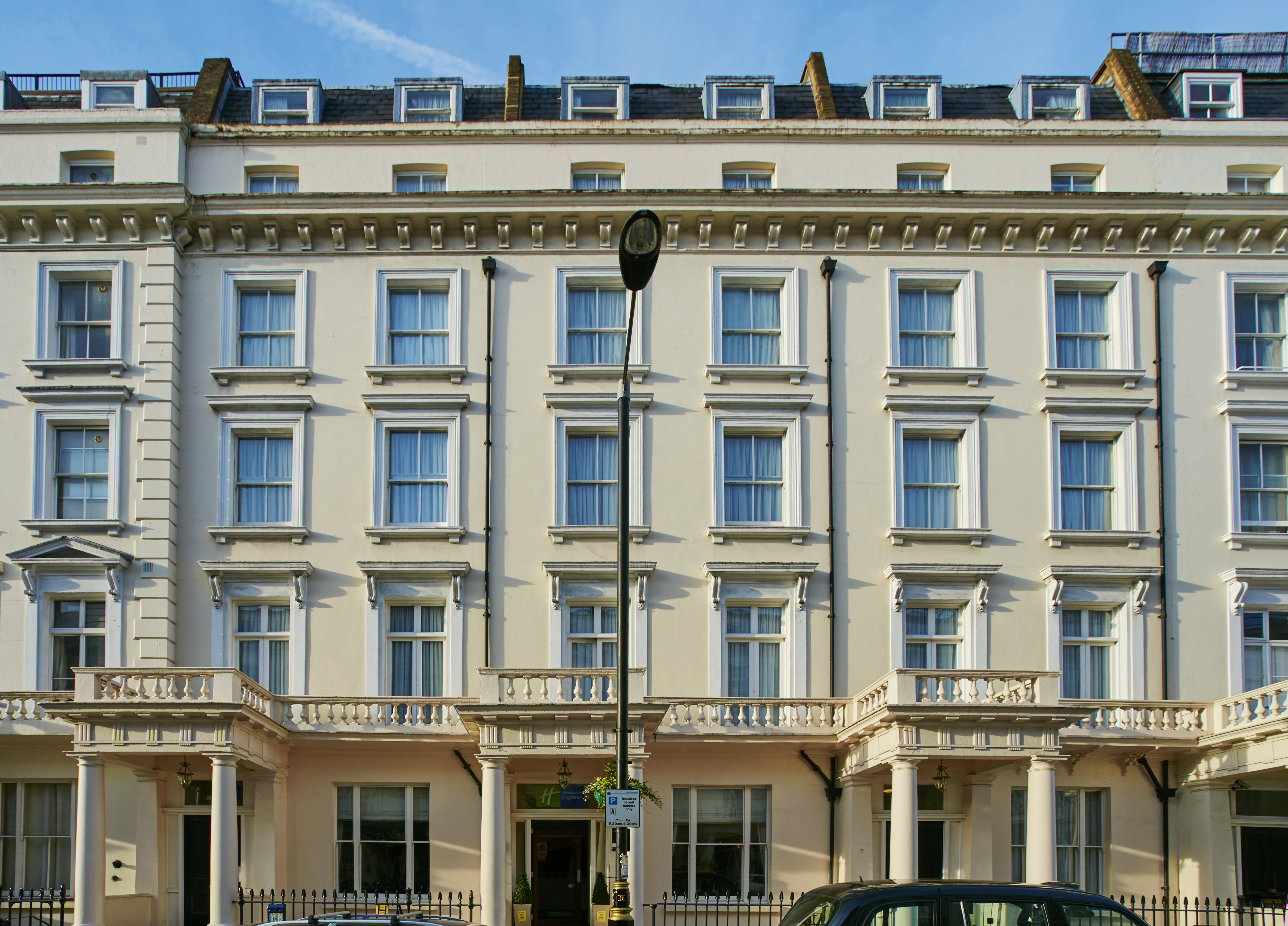 Holiday Inn Express London-Victoria