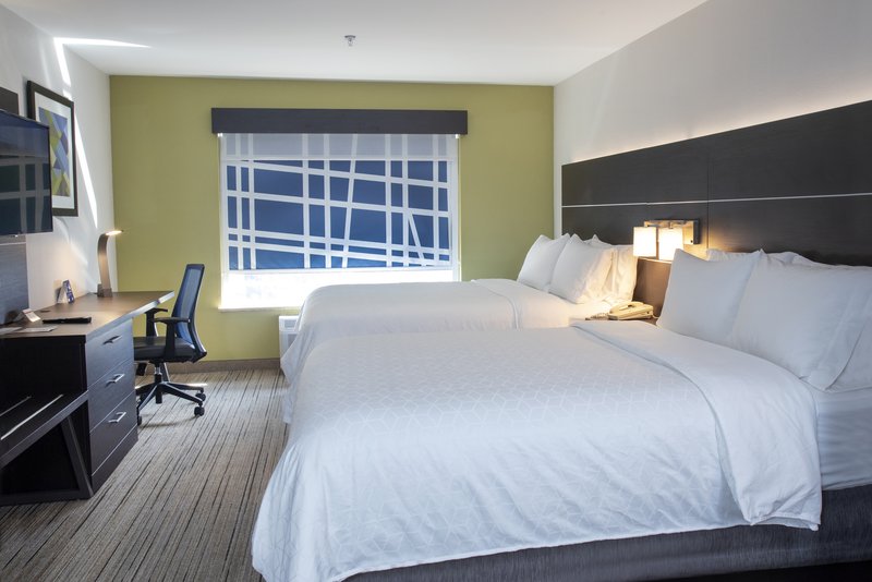 Holiday Inn Express and Suites Chester-Monroe-Goshen