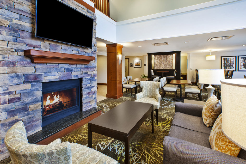 Our beautiful newly renovaed fireplace welcomes you to home