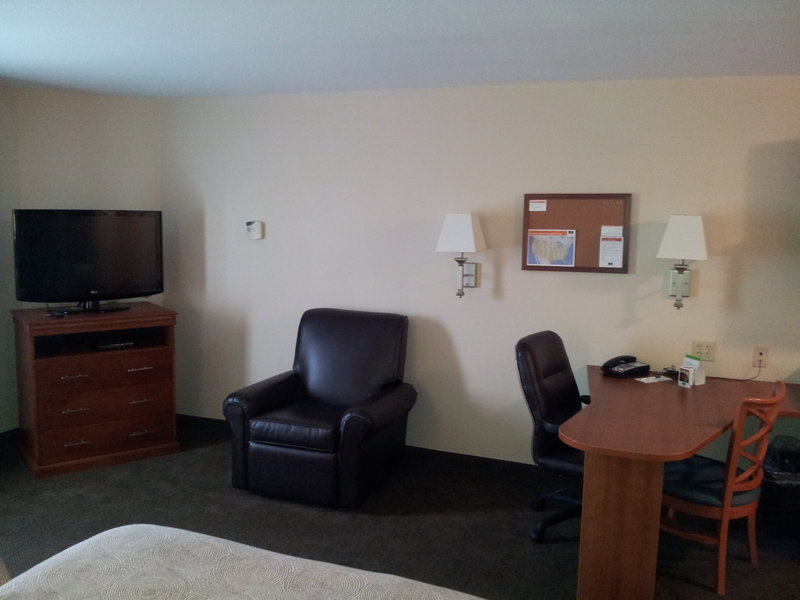 STUDIO SUITE 2 DOUBLES NONSMOKING