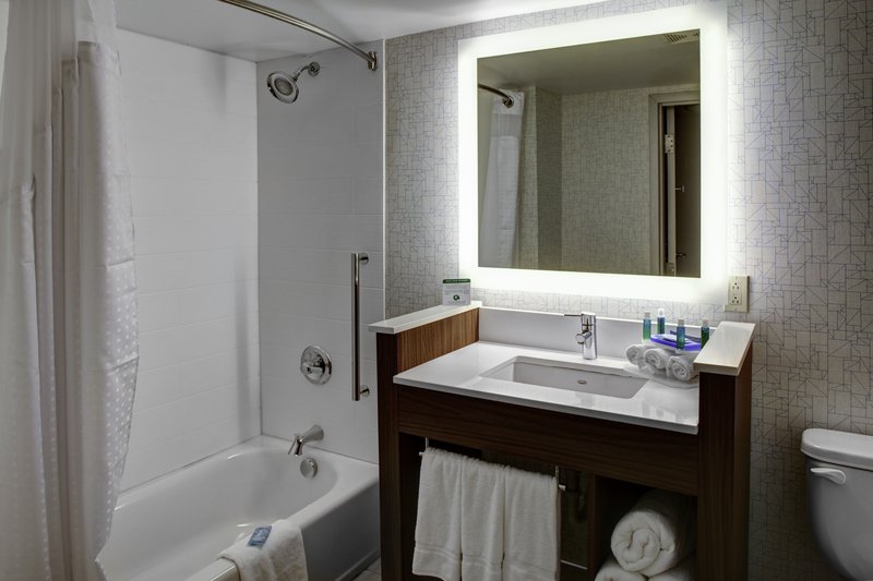 HOLIDAY INN EXP MECHANICSVILLE