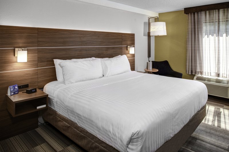 HOLIDAY INN EXP MECHANICSVILLE