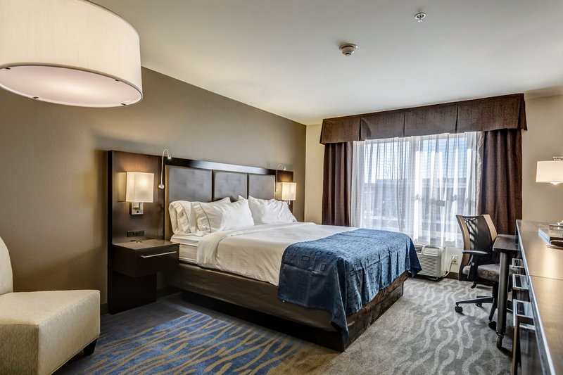 Holiday Inn Express St. Louis West – O’Fallon