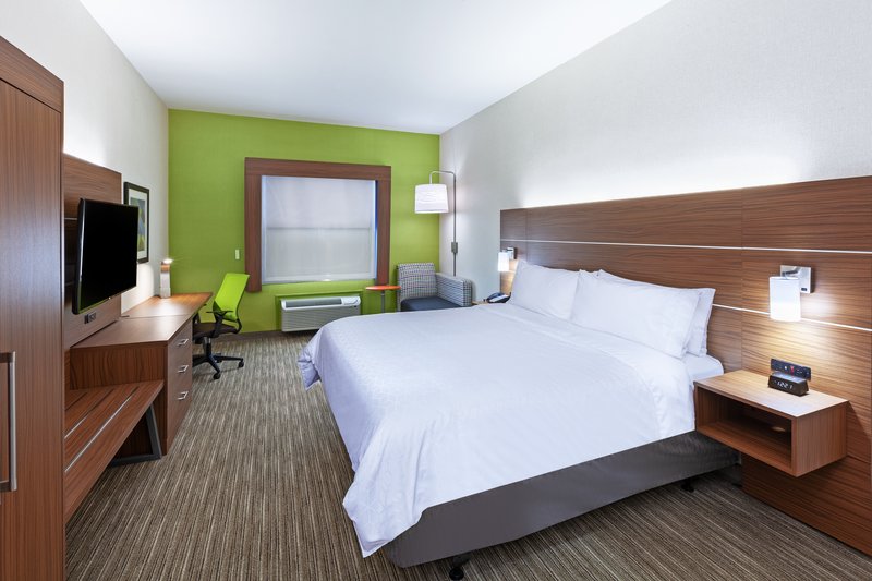 Holiday Inn Express and Suites Longview South I-20