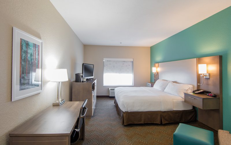 HOLIDAY INN STES LAKE CITY