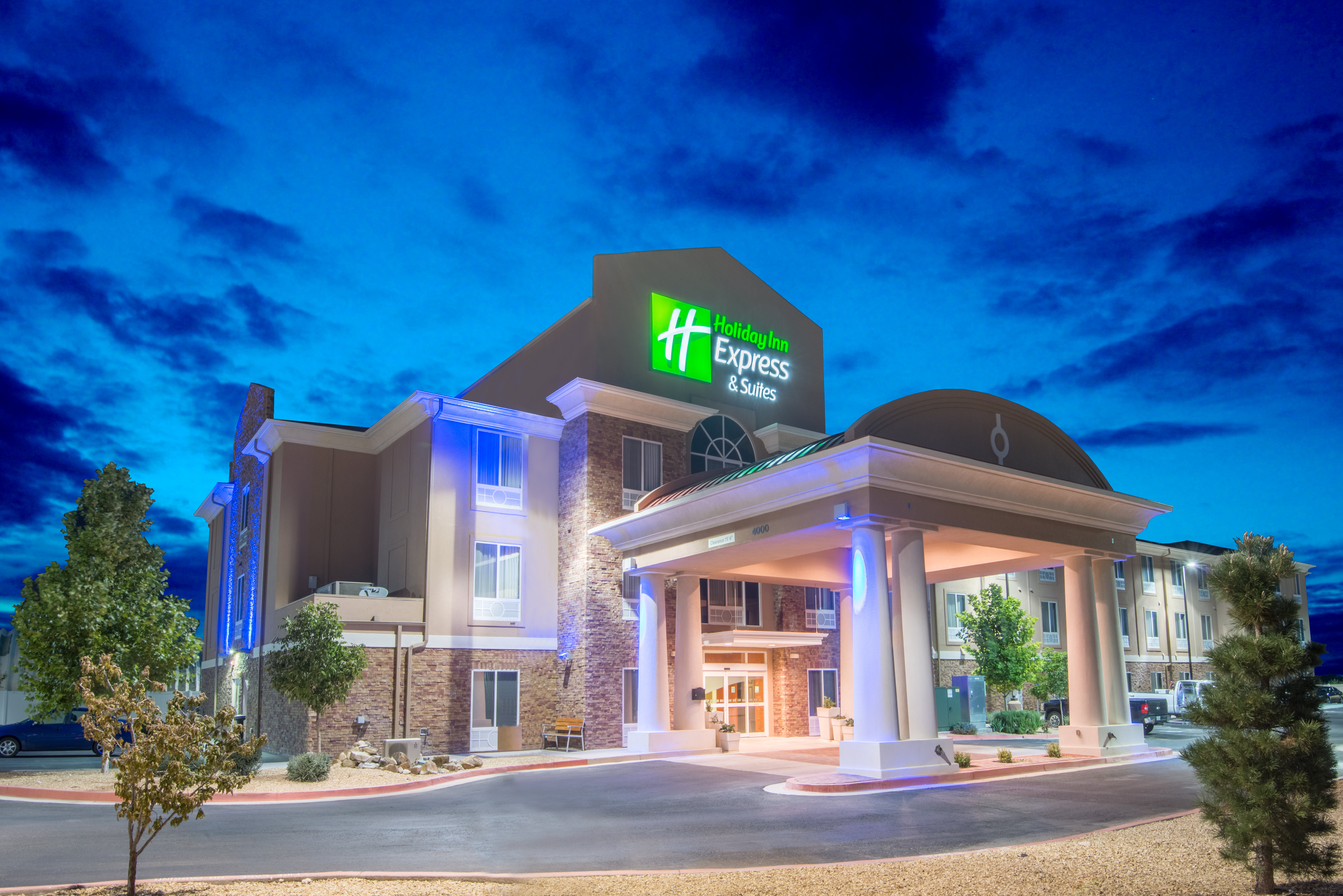 Holiday Inn Express Hotel & Stes