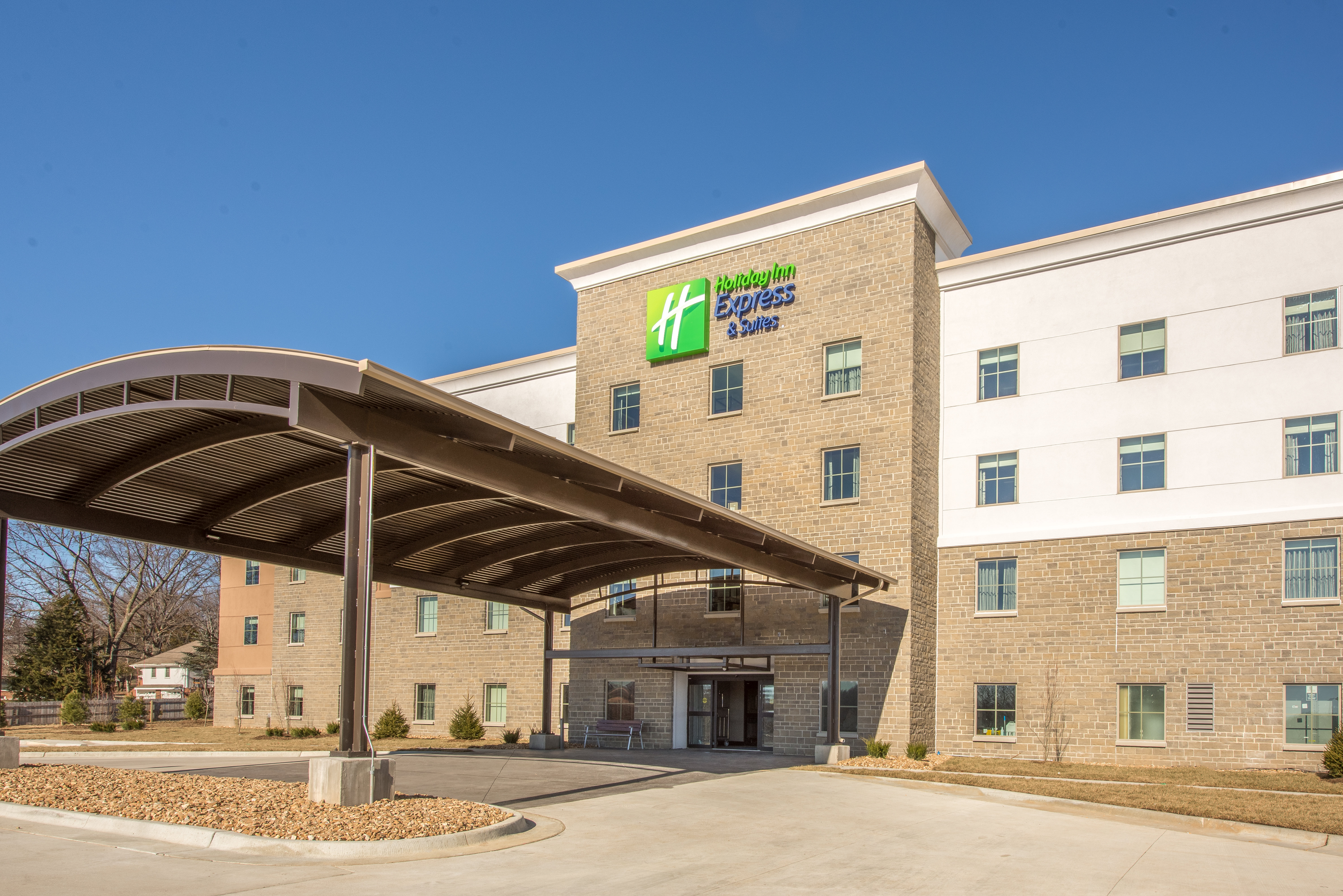 Holiday Inn Express & Suites Shawnee