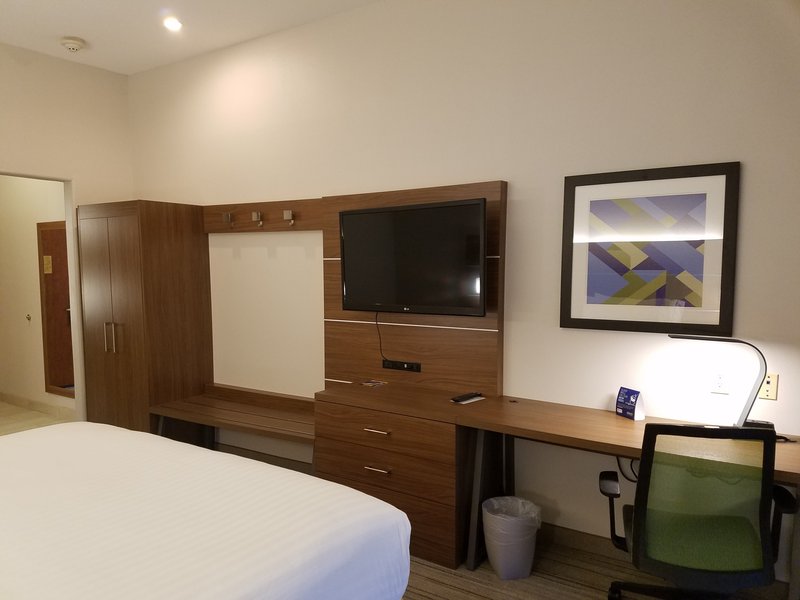 HOLIDAY INN EXP STES RIO GRAND
