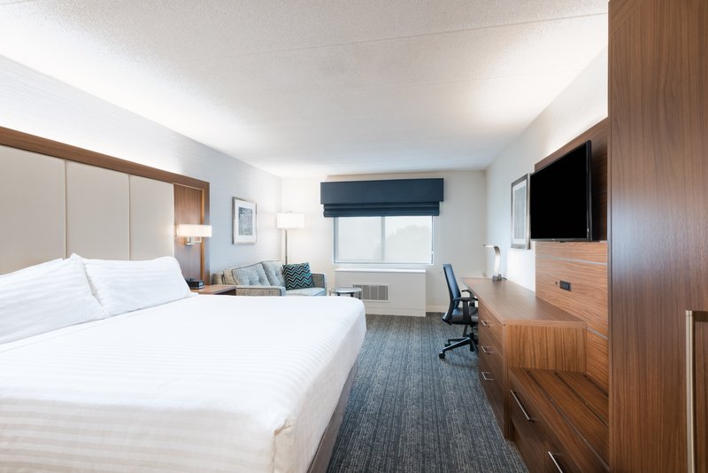 HOLIDAY INN EXPRESS WALTHAM
