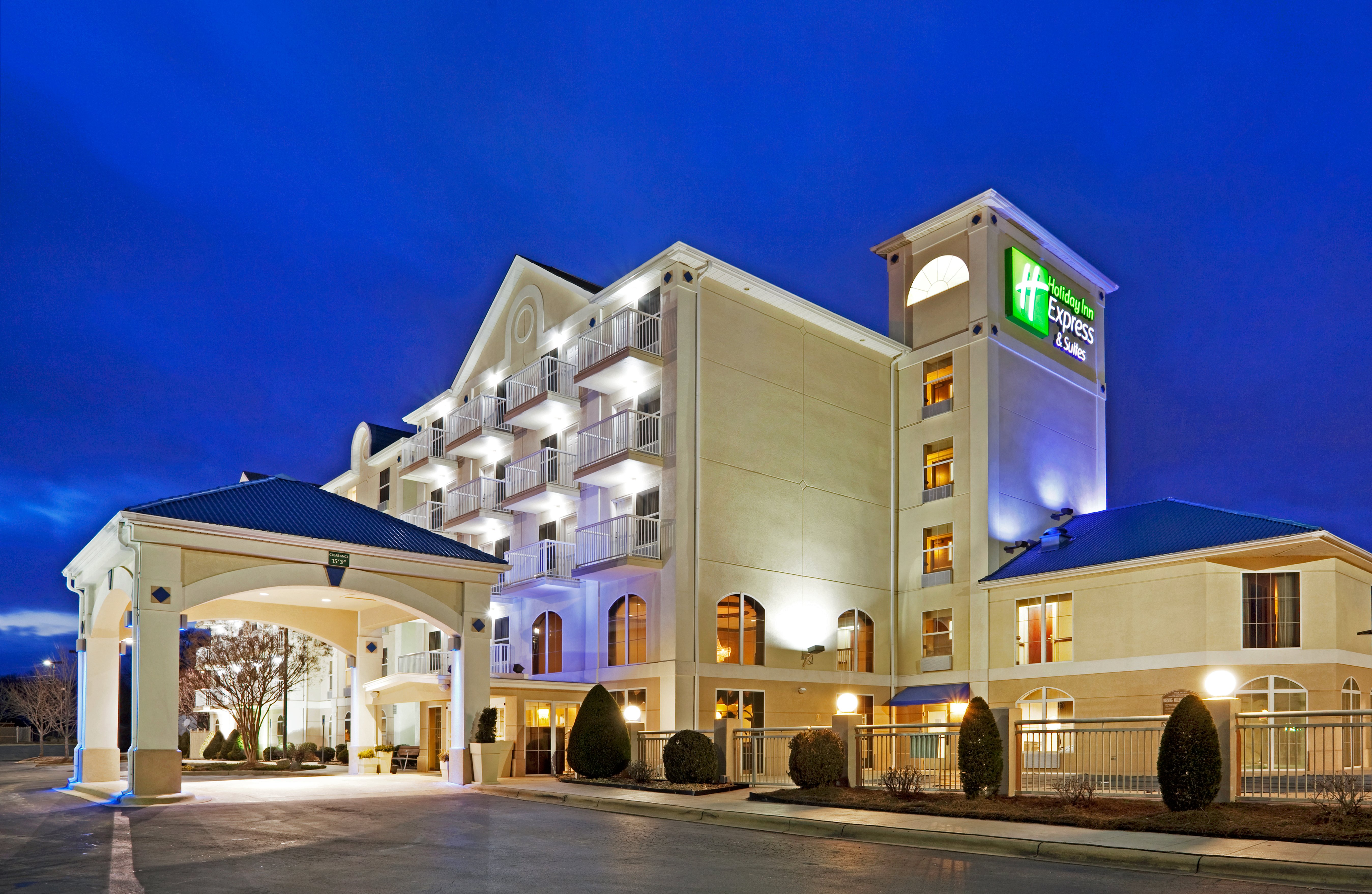 Holiday Inn Express & Stes Asheville SW