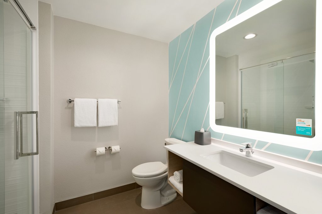 avid hotels AUGUSTA W - GROVETOWN Room Type - 1 King Standard