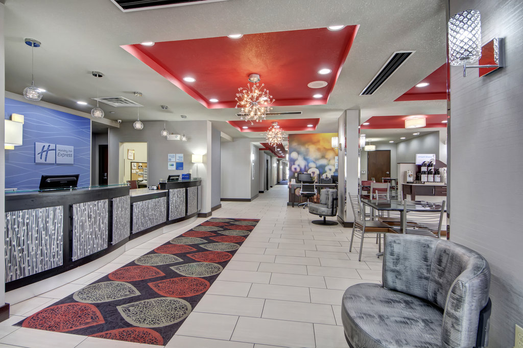 HI Express & Suites OKC North Hotel Lobby