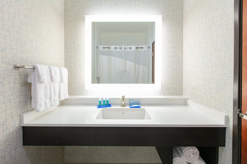 HOLIDAY INN EXP STES