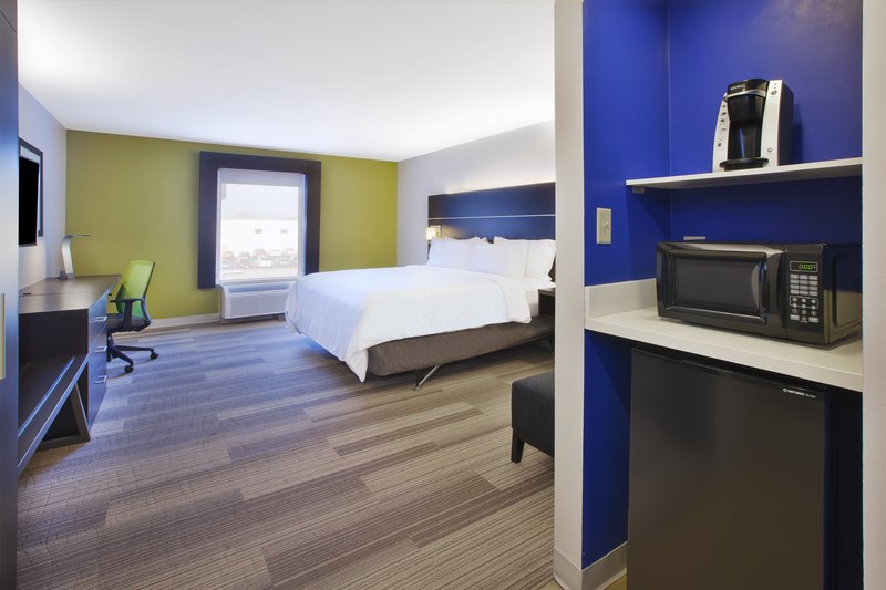 HOLIDAY INN EXPRESS TIFFIN