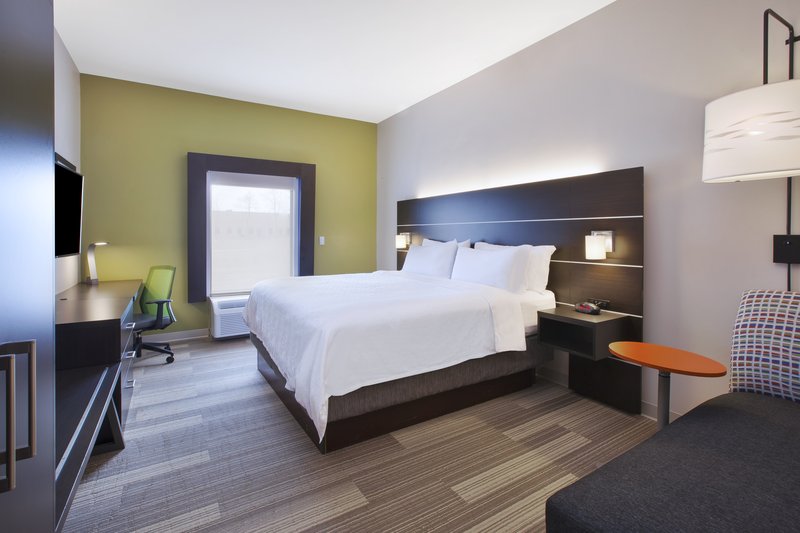 HOLIDAY INN EXPRESS TIFFIN