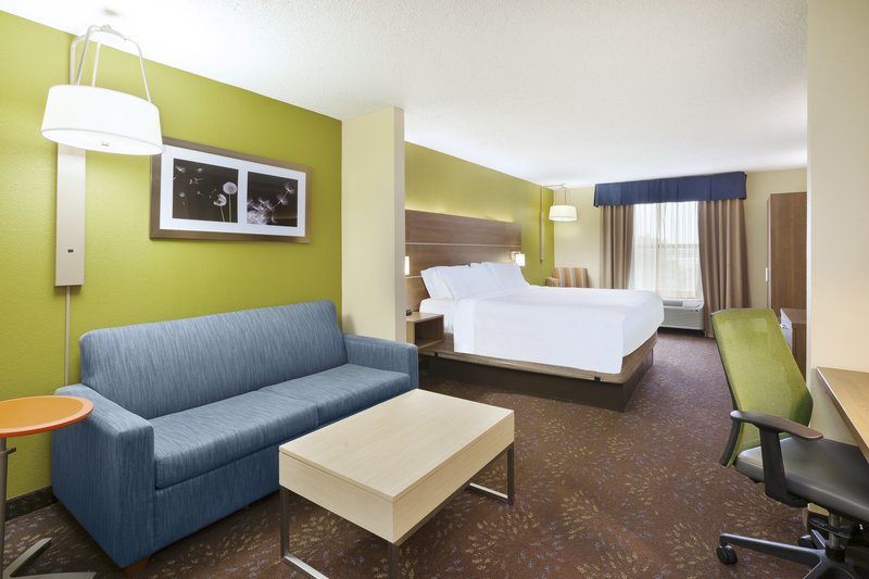 HOLIDAY INN EXP CIRCLEVILLE