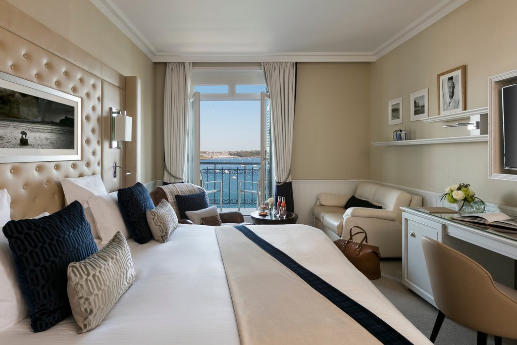 Guest photo