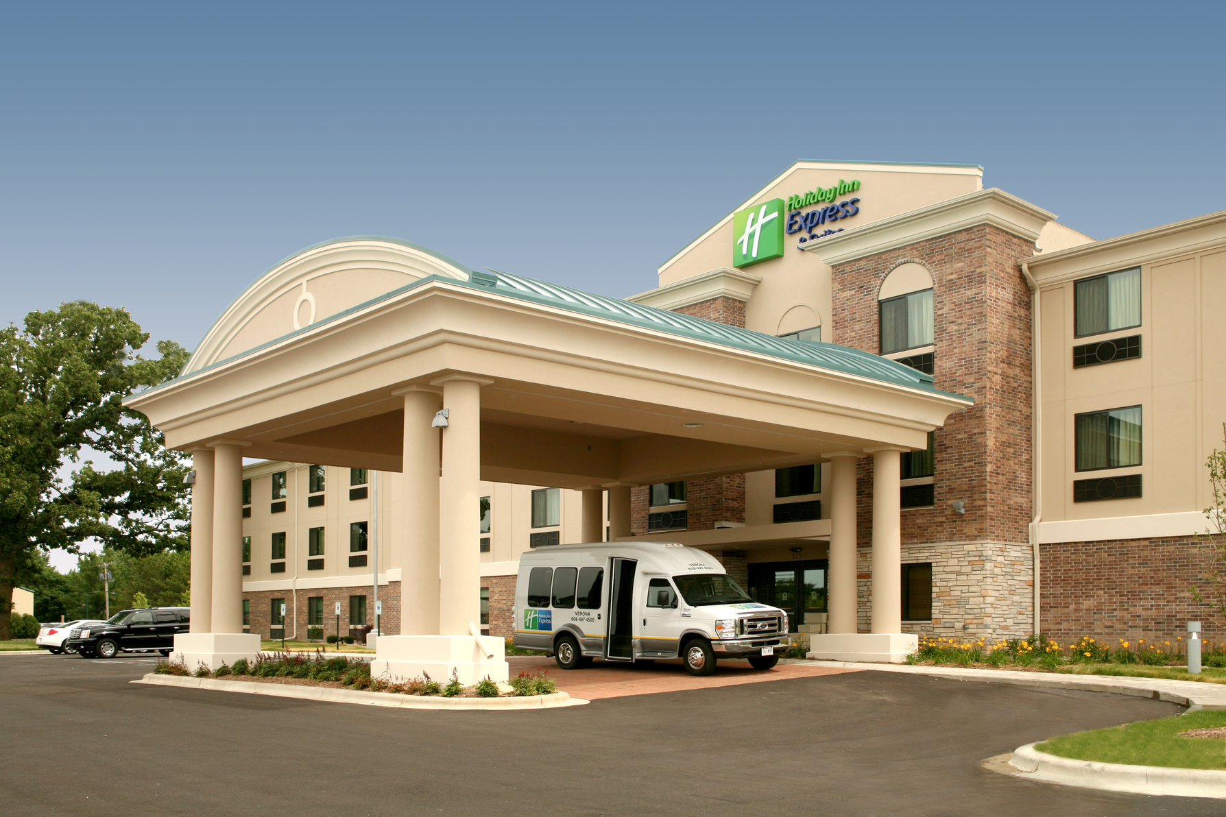 Hotel Entrance with Shuttle