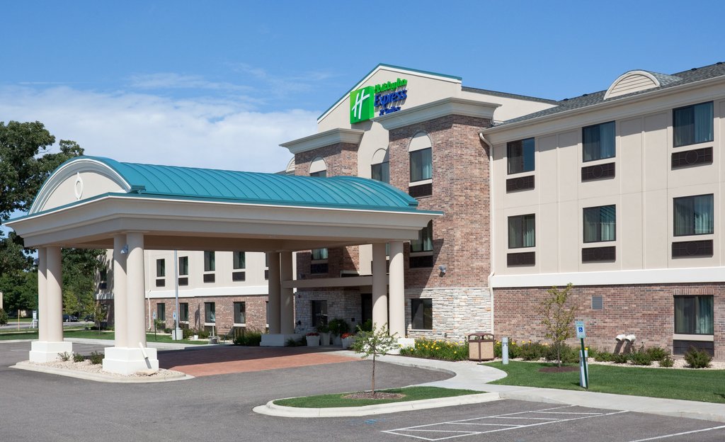 Welcome to the Holiday Inn Express Madison-Verona!