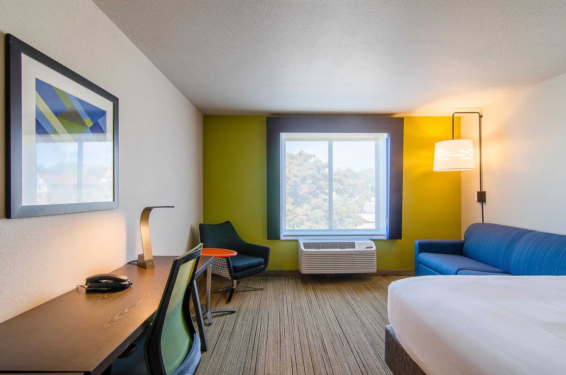 Holiday Inn Express & Suites Atchison Room Type - 2 Qn Stndrd Comm Access Extra Flr Space