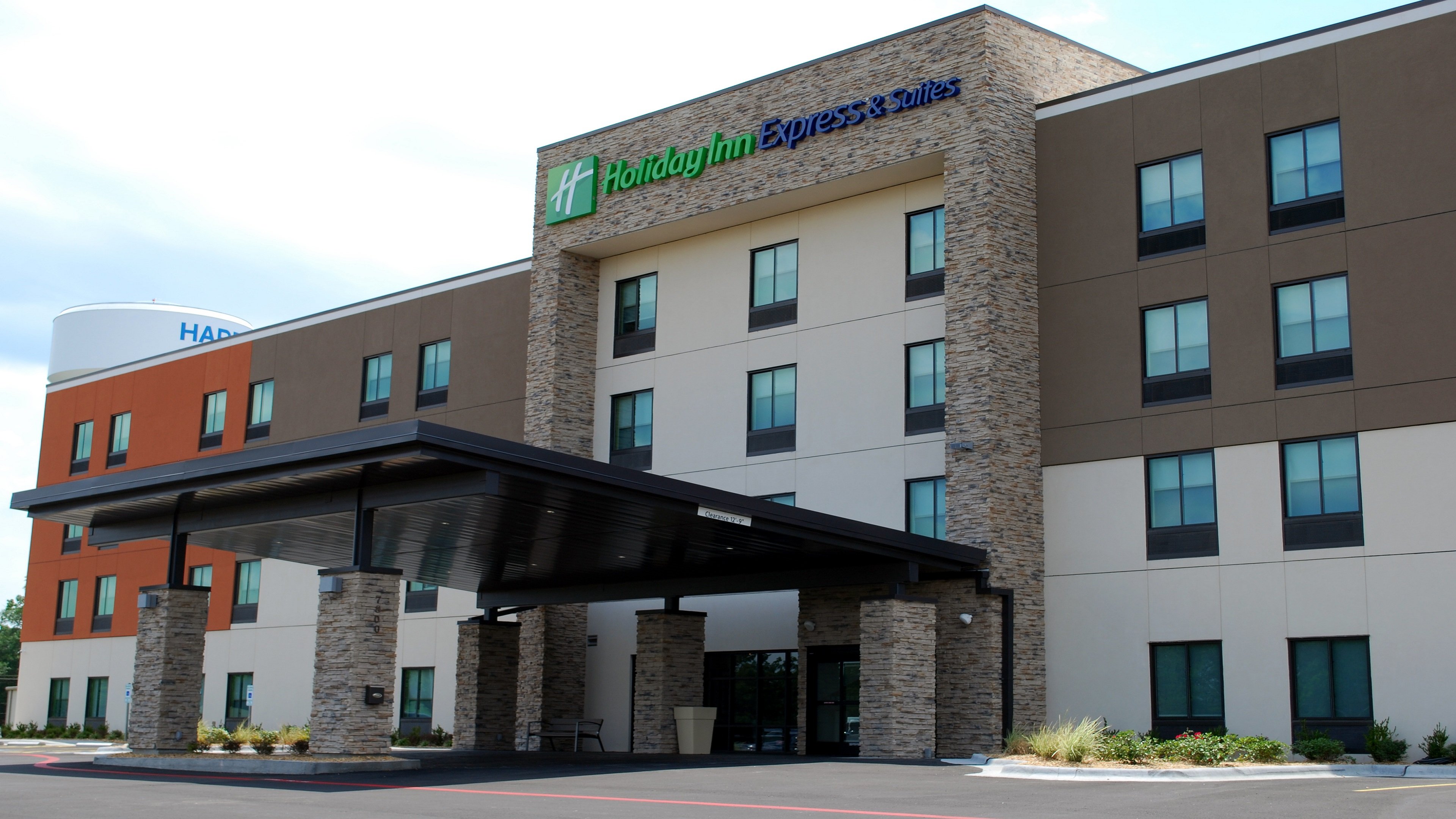 Holiday inn Express & Suites White Hall
