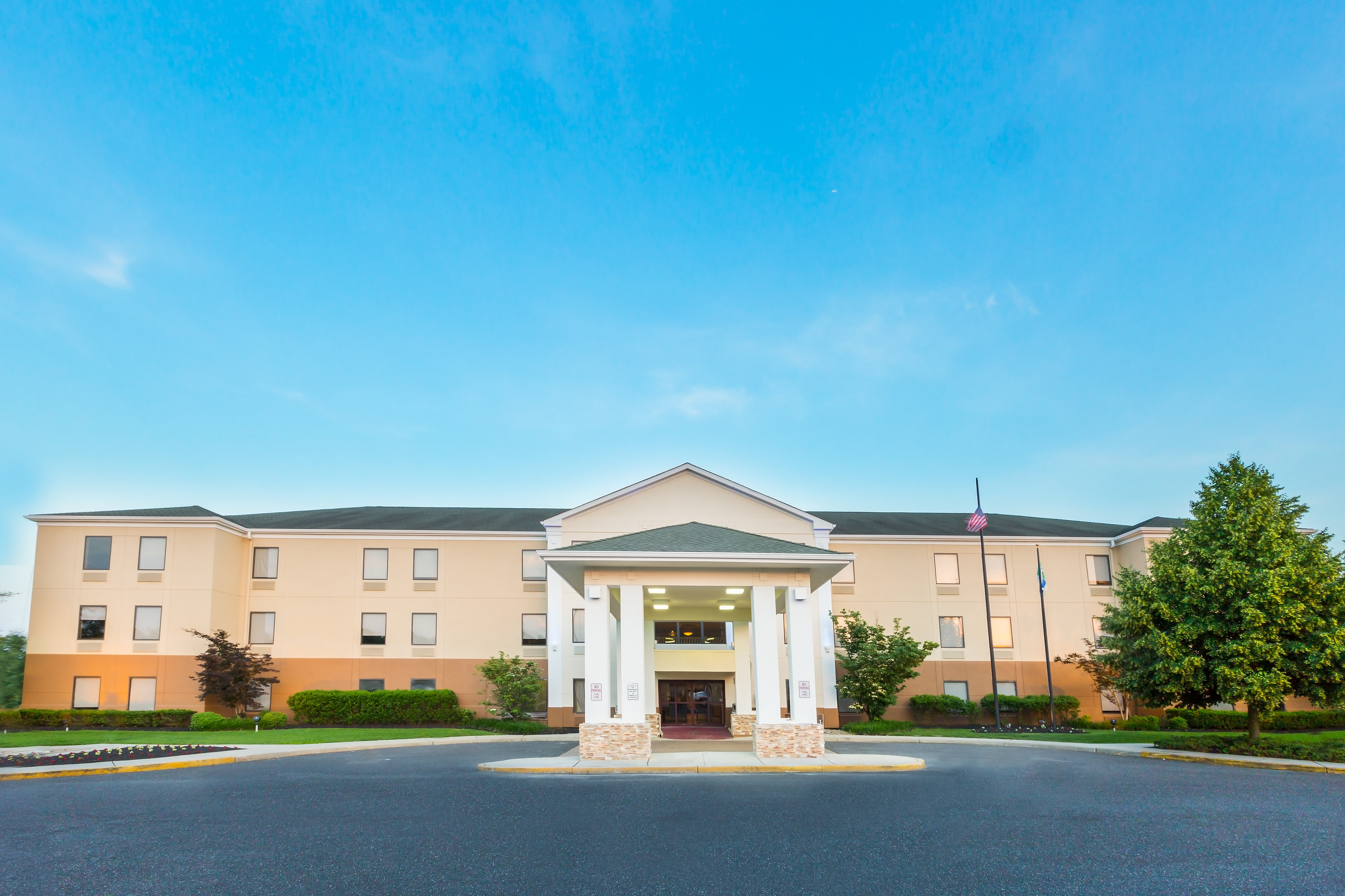 Holiday Inn Express & Suites Burlington