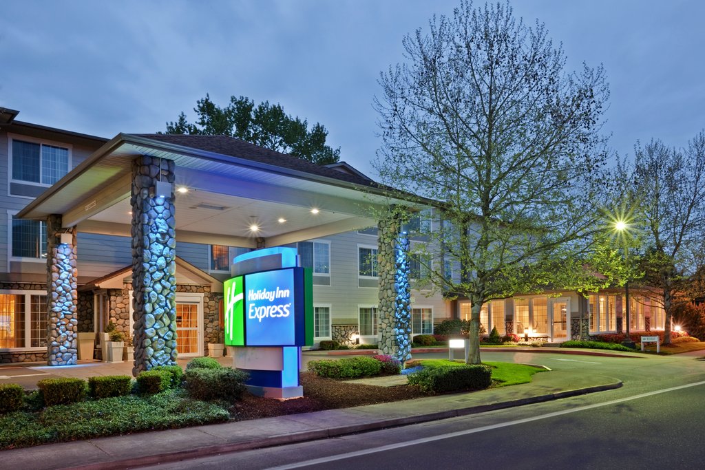 Welcome to the Holiday Inn express Corvallis-On The River
