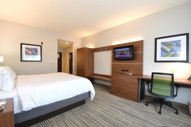 HOLIDAY INN EXP STES SOUTHERN