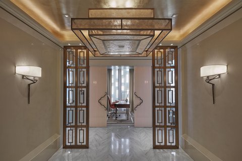 Baraha View Suite Foyer