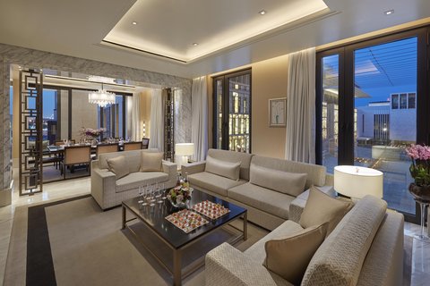 Baraha View Stuie Living Room