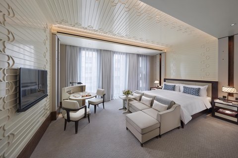 Guest Deluxe Room