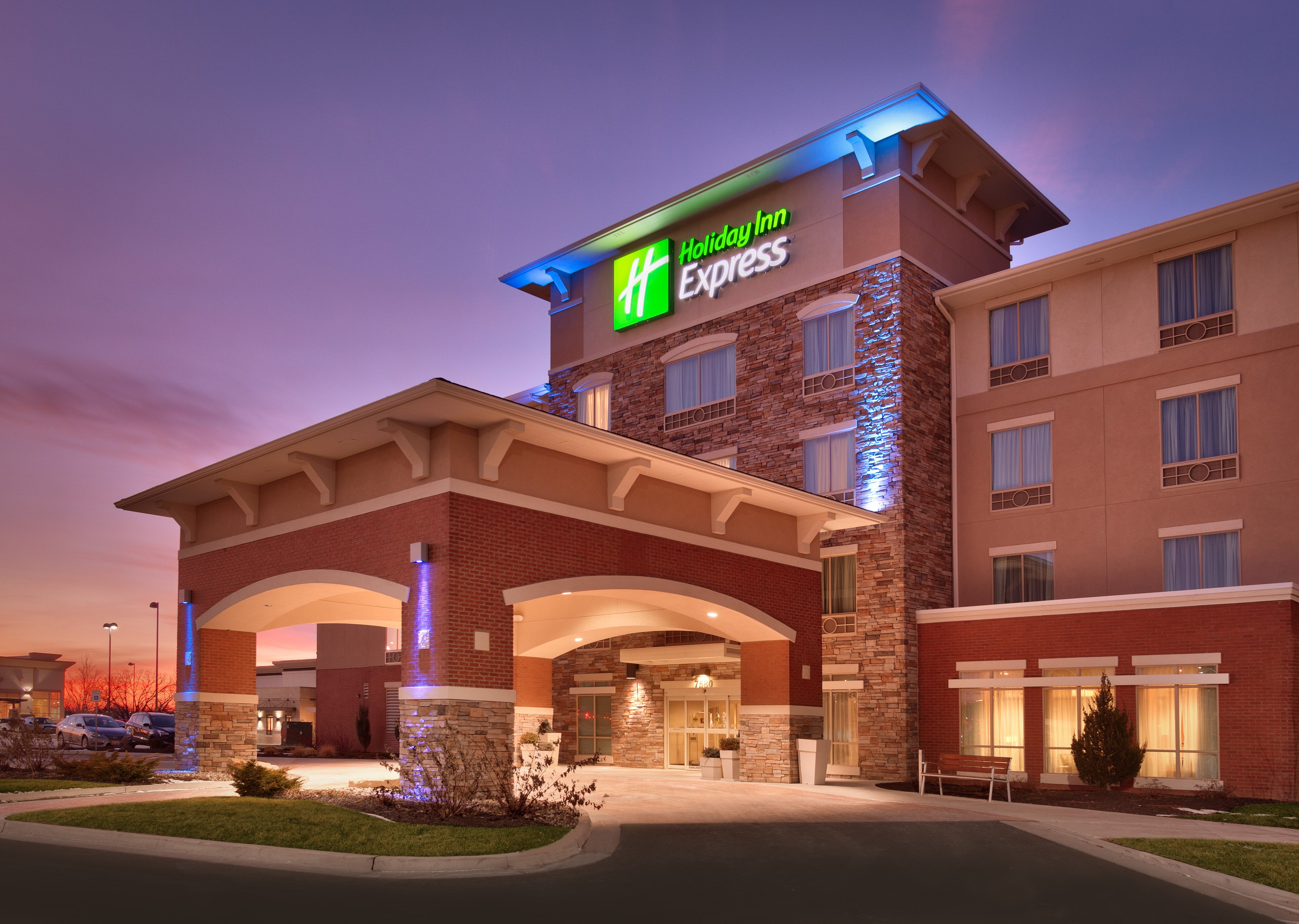 Holiday Inn Express Overland Park