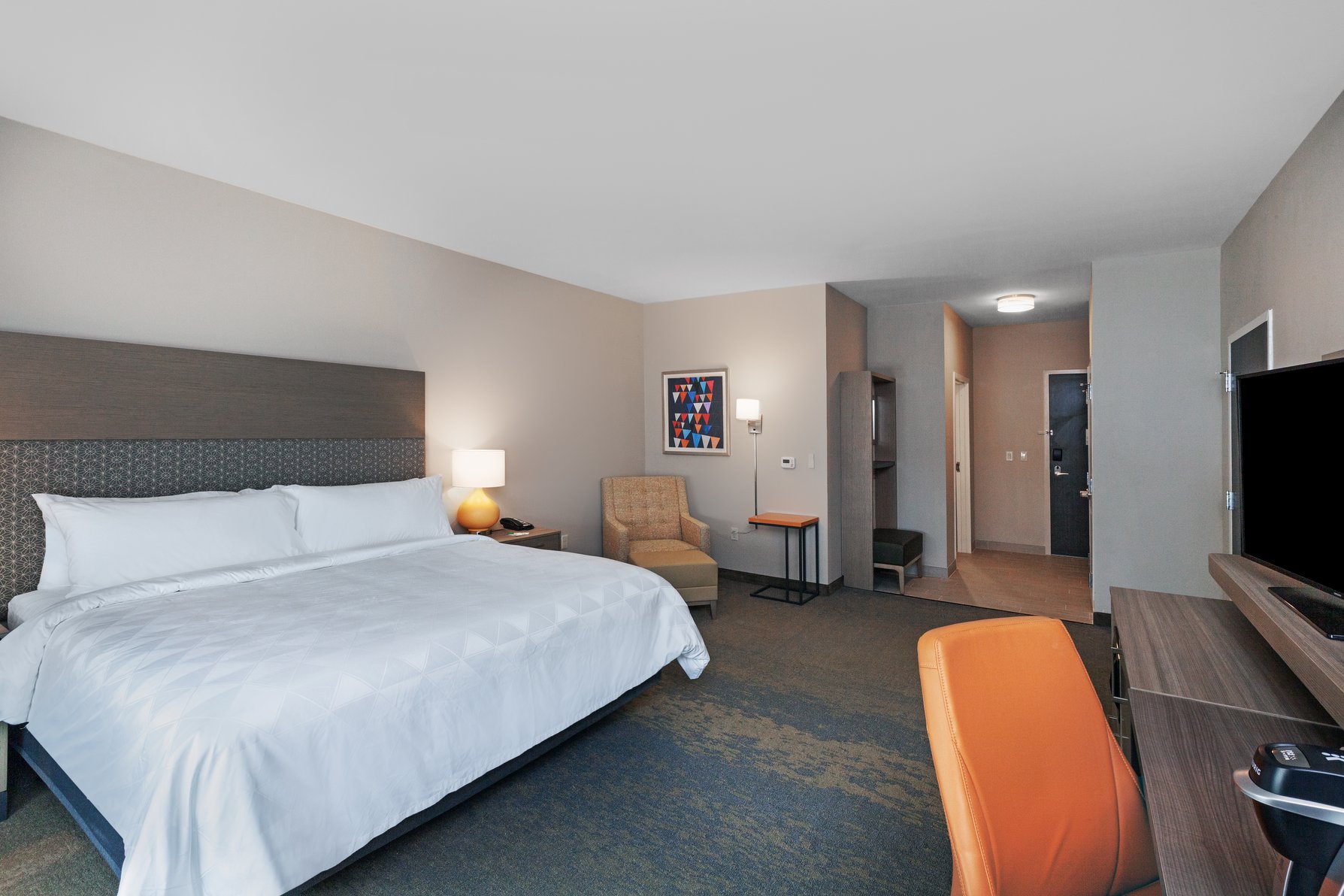 Holiday Inn Lubbock South Room Type - 1 King Standard Mobility Accessible Holiday Inn Lubbock South Room Type - 1 King Standard Mobility Accessible
