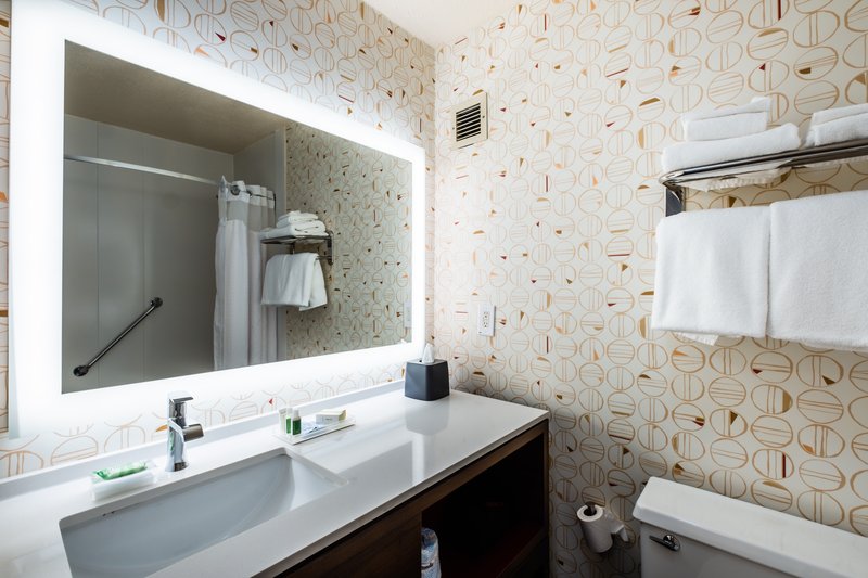 HOLIDAY INN SPRING LAKE