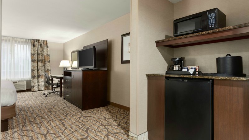 HOLIDAY INN HTL STES WILLIAMSB