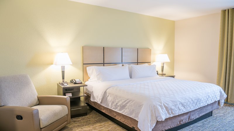 CANDLEWOOD SUITES BAY CITY